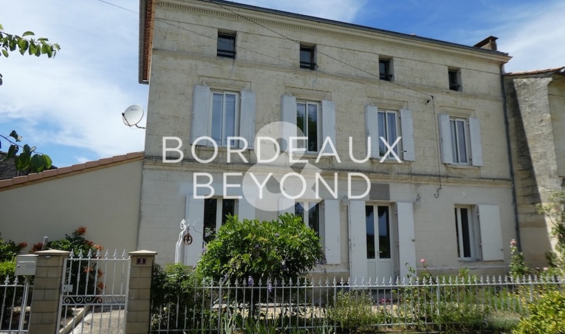 GIRONDE POMEROL Houses for sale