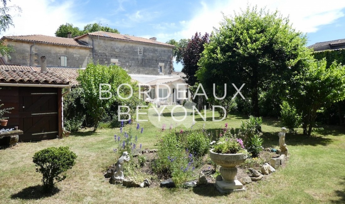 GIRONDE POMEROL Houses for sale