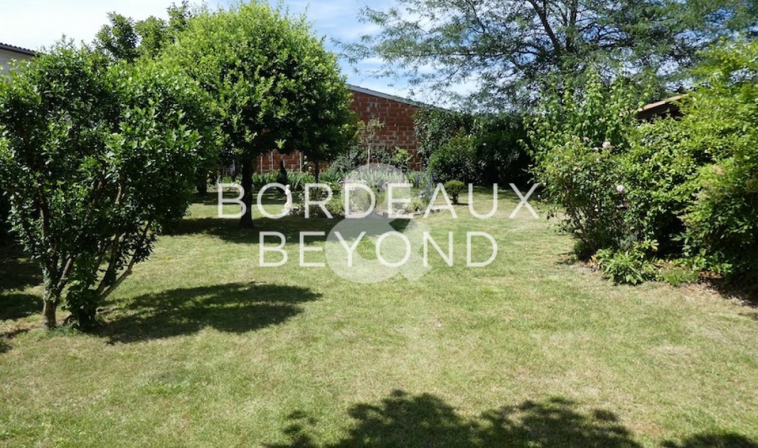 GIRONDE POMEROL Houses for sale