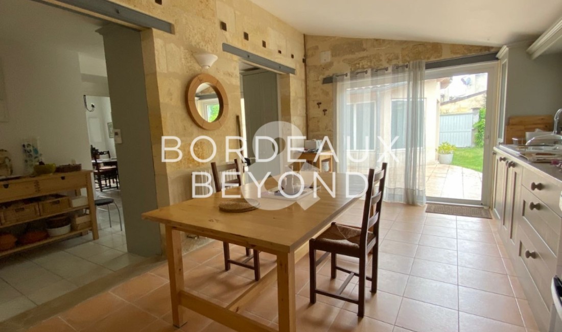 GIRONDE POMEROL Houses for sale