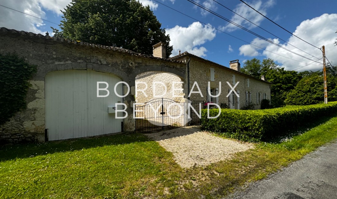 GIRONDE EYNESSE Houses for sale