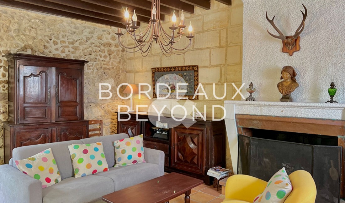 GIRONDE CARIGNAN DE BORDEAUX Houses for sale