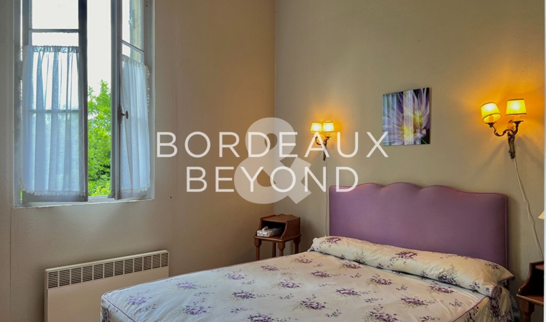 GIRONDE CARIGNAN DE BORDEAUX Houses for sale