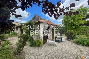 Charming stone house close to the bastide town of Monségur.