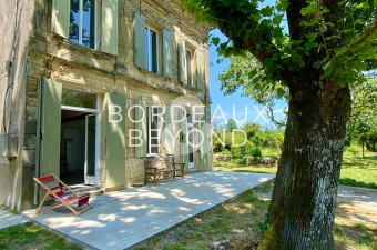 Charming stone house only 13 minutes from Saint-Emilion train station