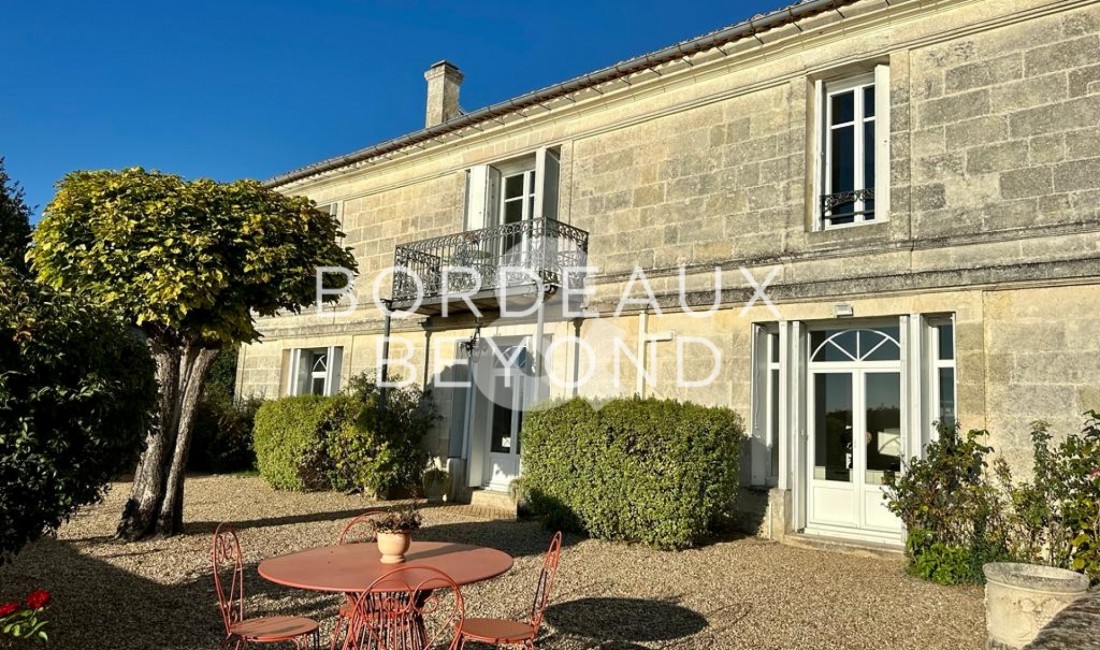 GIRONDE FRONSAC Houses for sale