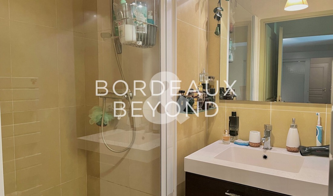 GIRONDE BORDEAUX Apartments for sale